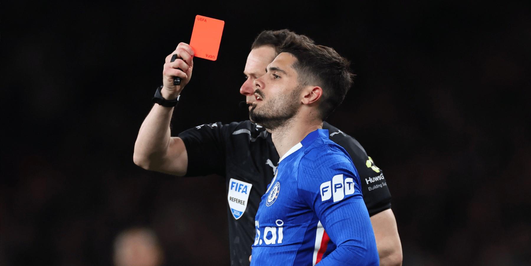 开云体育网址-本赛季切尔西在联赛中已吃7张红牌，英超单赛季历史纪录是9张