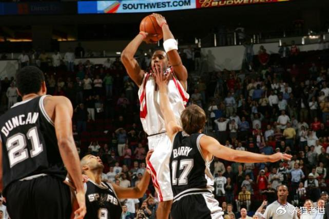 开云体育网站-麦迪：只有三个人能打破“35秒13分”记录，欧文哈登都不行|特雷西·麦克格雷迪|詹姆斯·哈登|克雷·汤普森|凯文·杜兰特|斯蒂芬·库里_新浪体育_新浪新闻