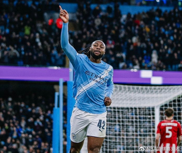 开云体育登录-足坛一夜动态：曼城10-1！切尔西新帅5-1开门红 非洲杯四强出炉|足总杯|埃及|泰贾尼-赖因德斯|萨拉赫-叶海亚|拉赫马尔_新浪体育_新浪新闻