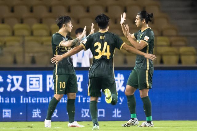 开云体育官网-【中超】阿德本罗挑射王刚破门 国安3比1逆转长江